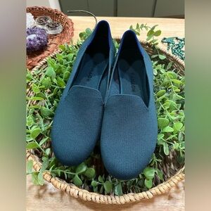 ROTHYS discontinued deep emerald loafers. Green size 9.5. Comes with box